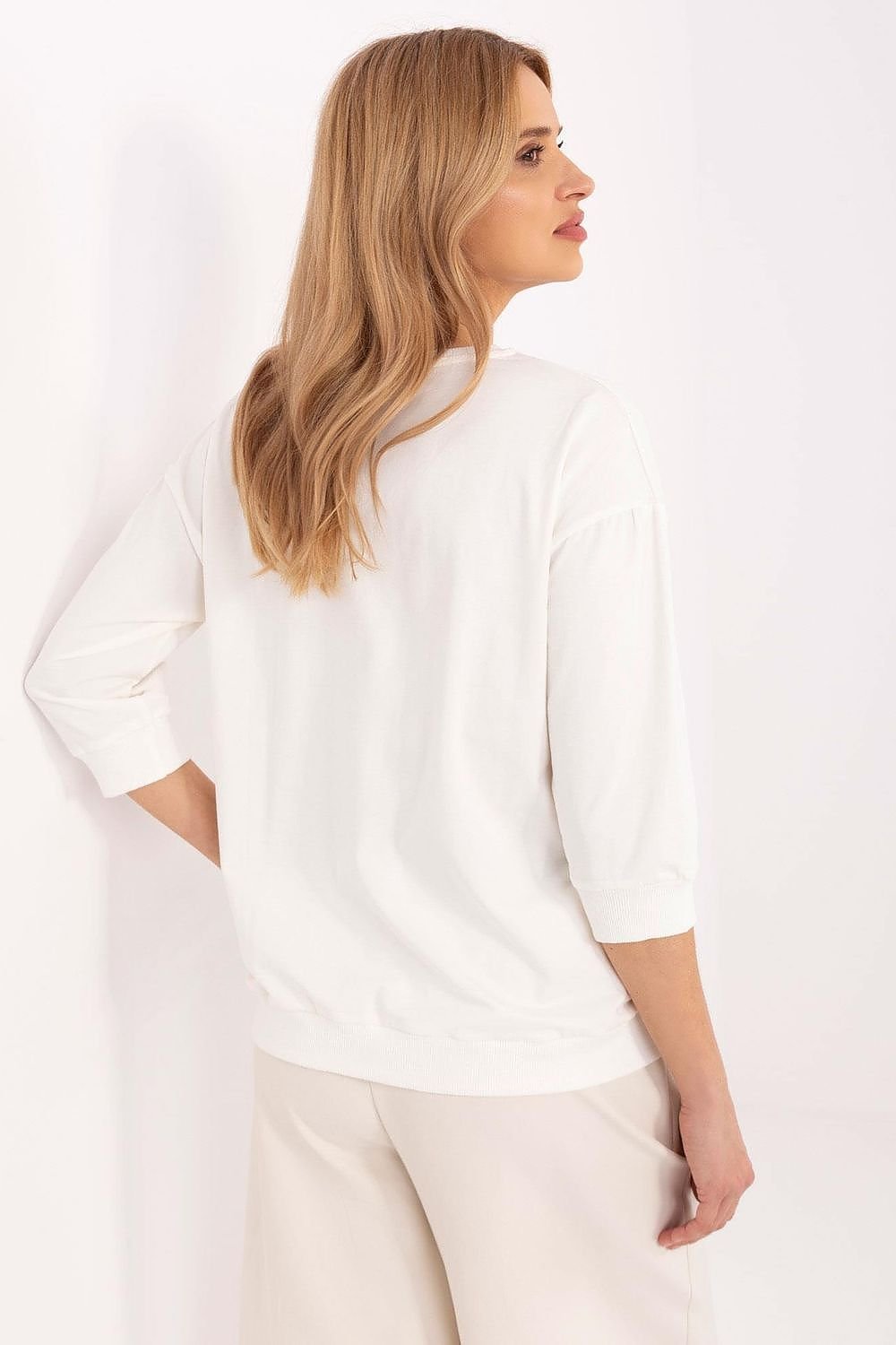 Blouse model 208220 Relevance