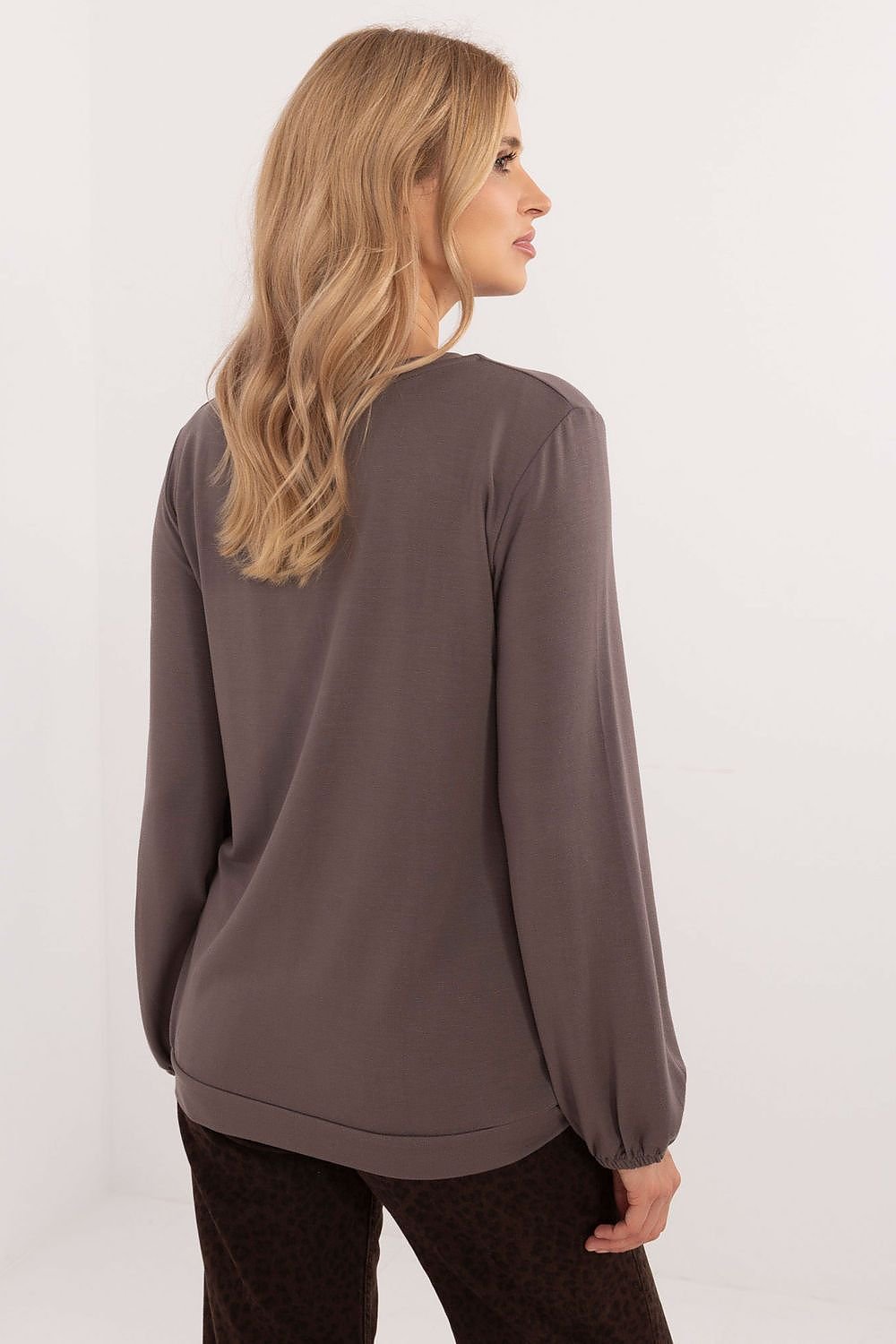 Blouse model 208239 Relevance