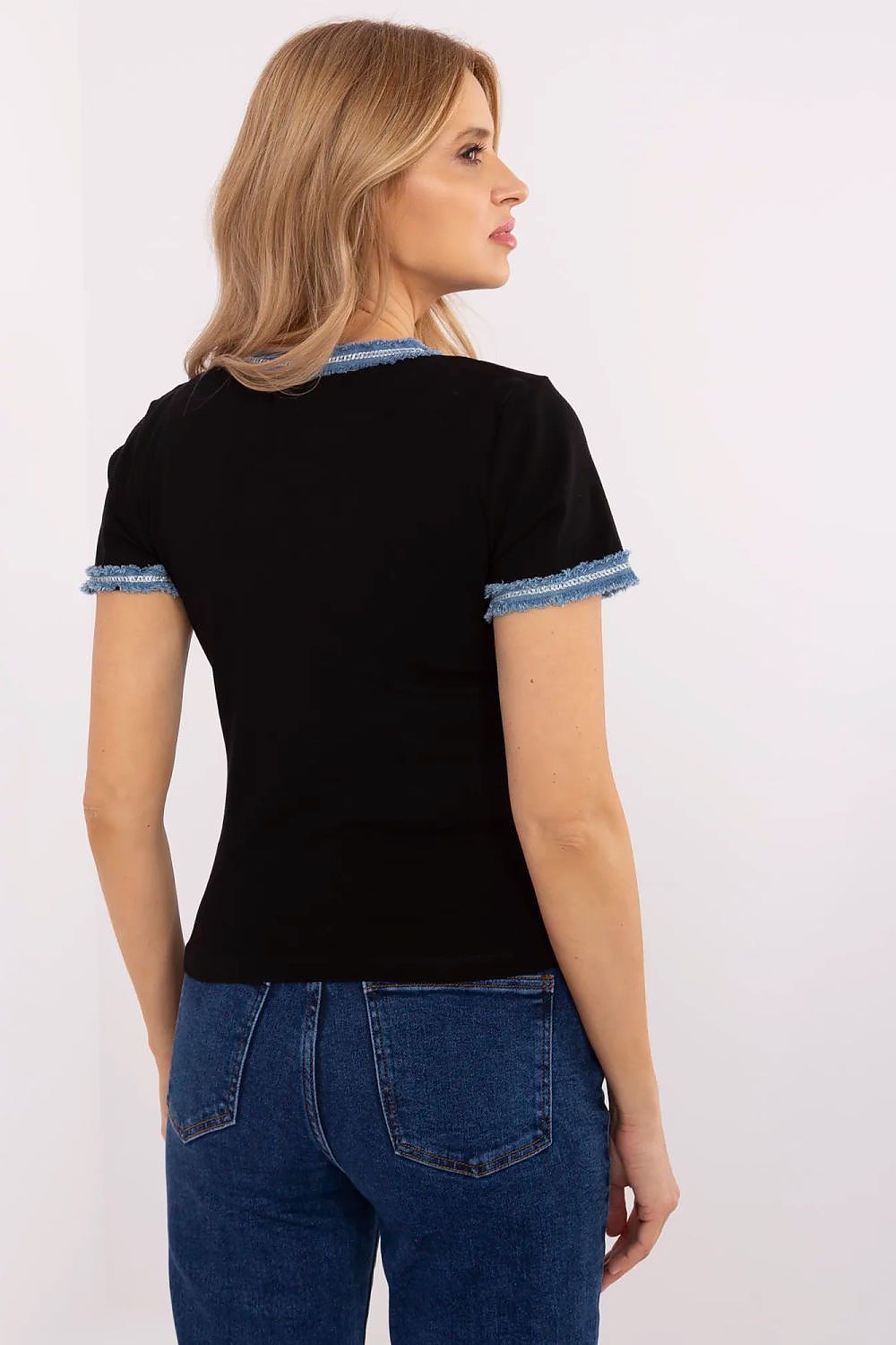 Blouse model 210128 NM