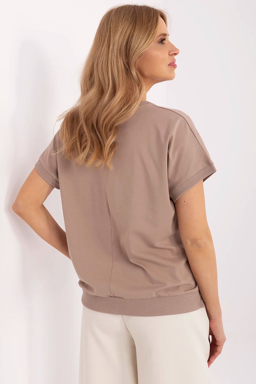 Blouse model 210651 Relevance