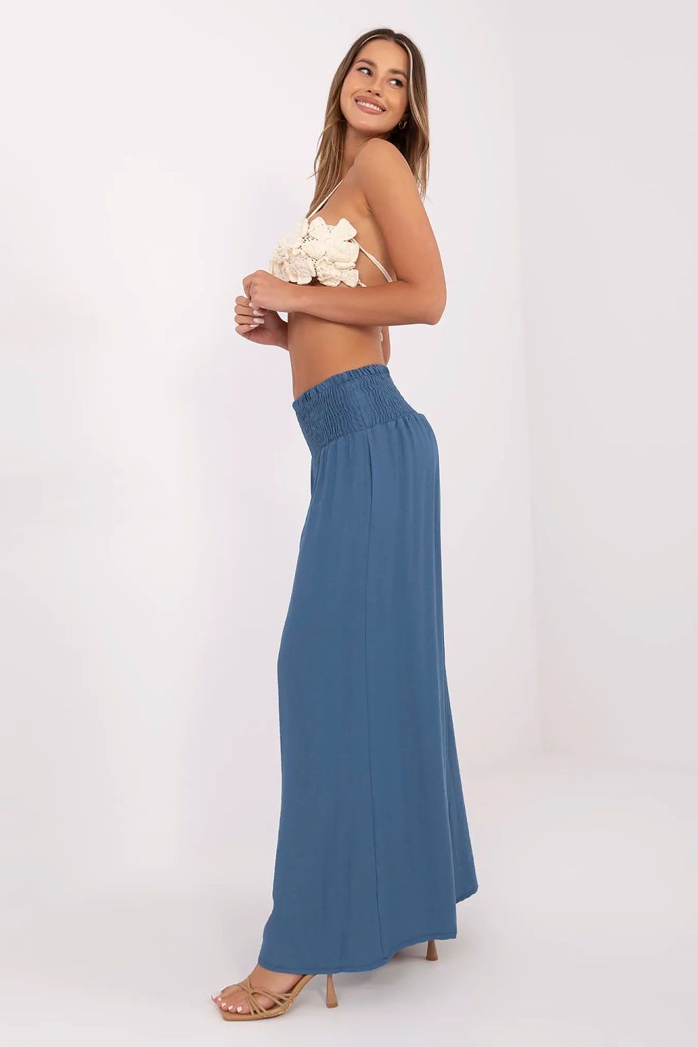 Women trousers model 214043 Italy Moda