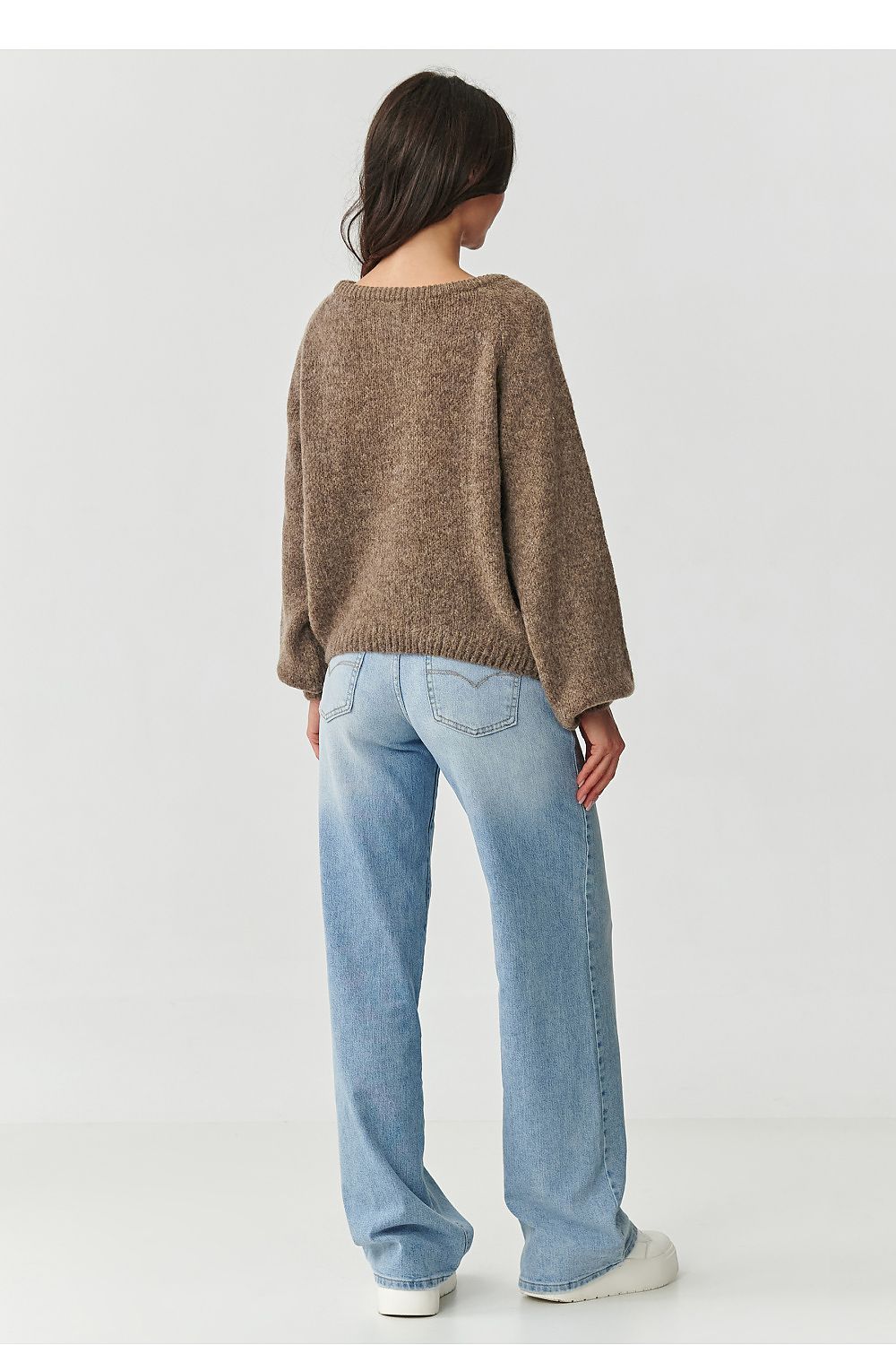 Jumper model 217384 Makadamia