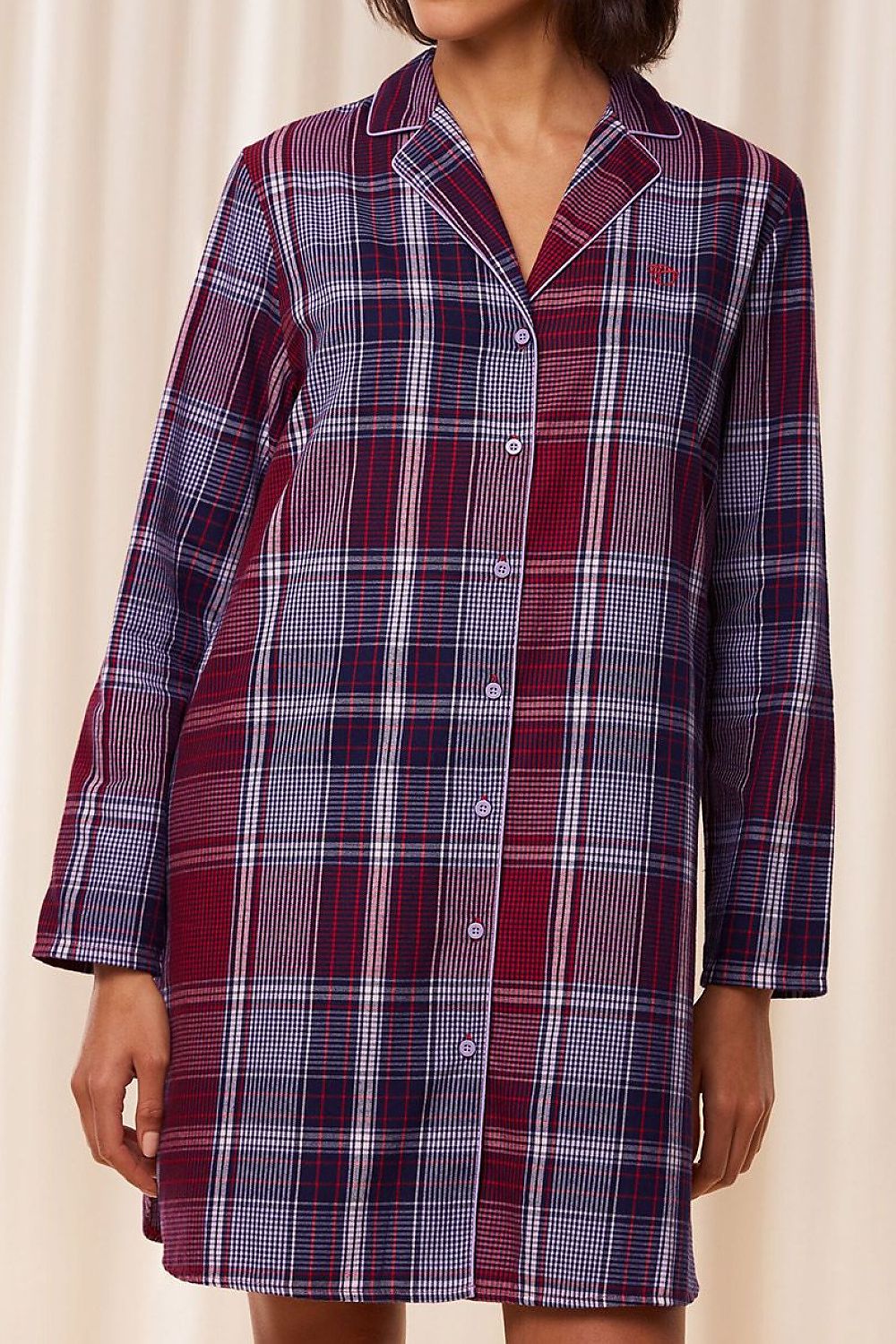 Nightshirt model 230301 Triumph