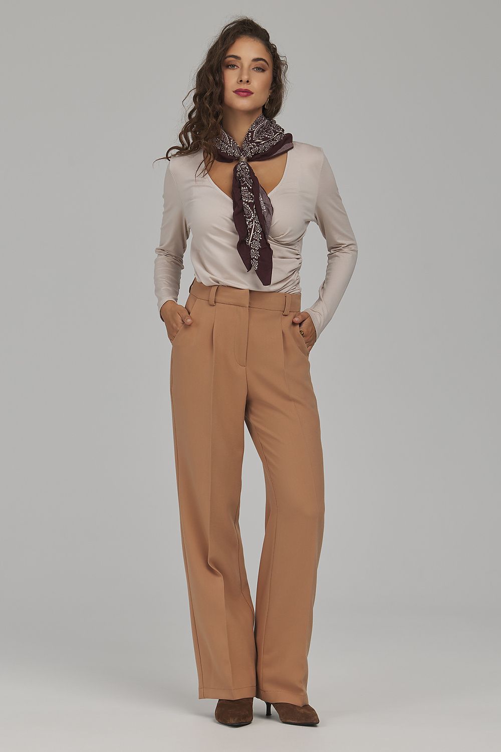 Women trousers model 231344 Nife