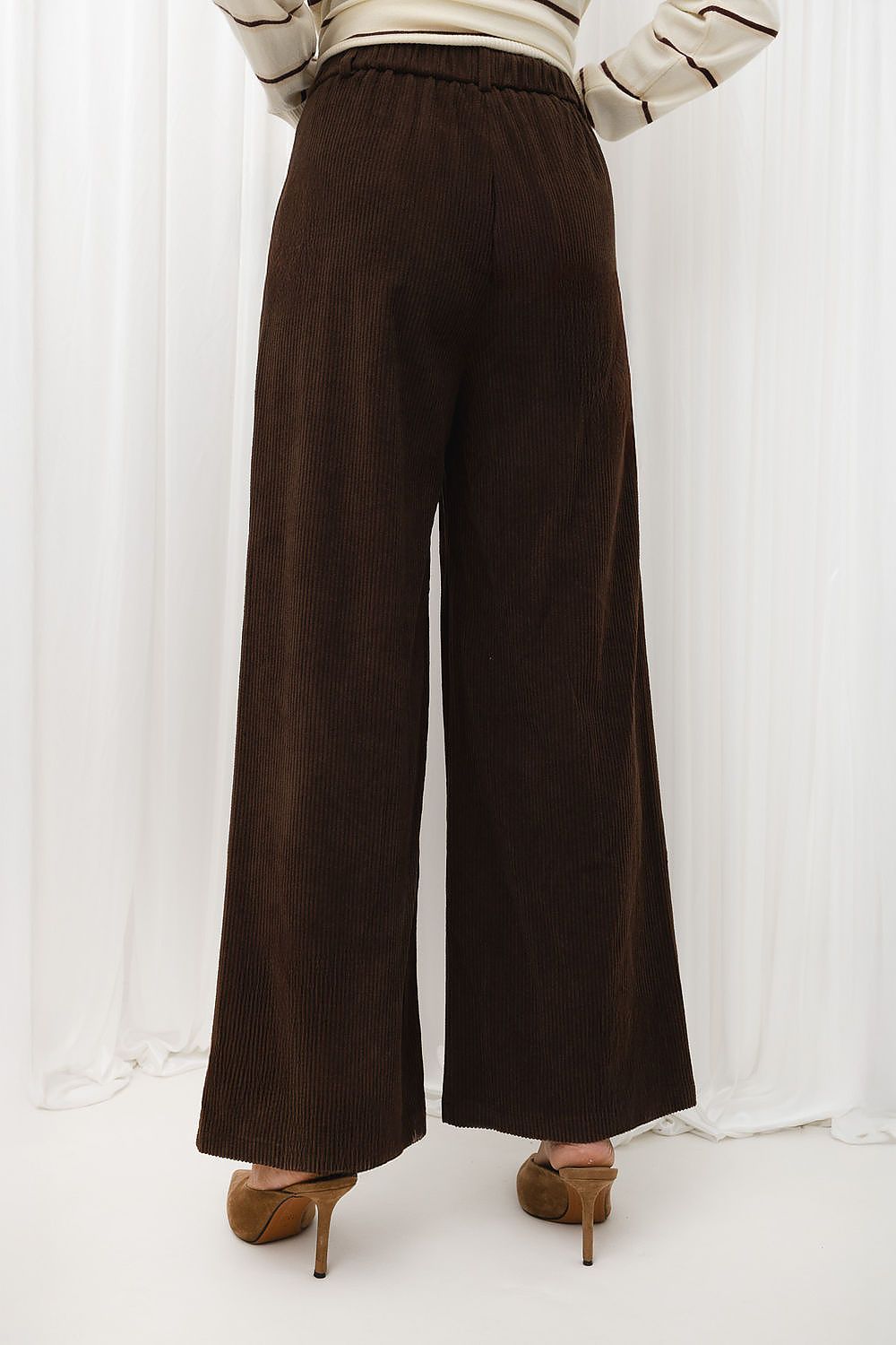 corduroy trousers model 232406 Italy Moda