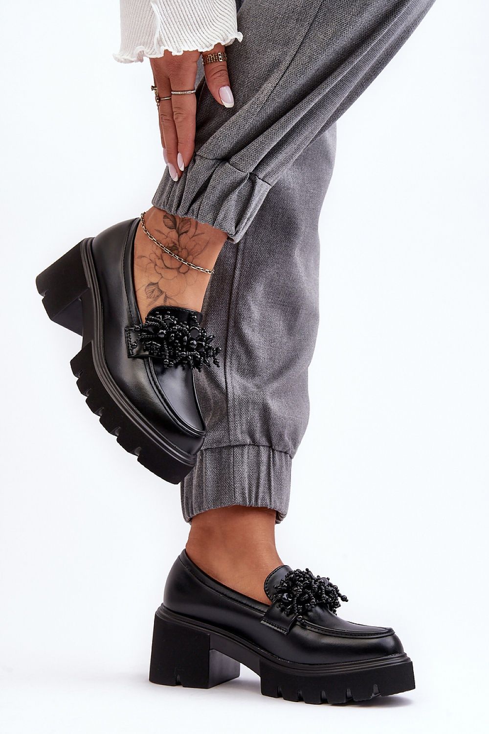  Heeled low shoes model 188511 Step in style 