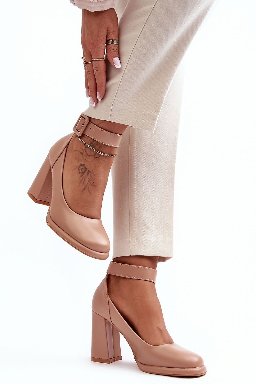 Block heel pumps Step in style