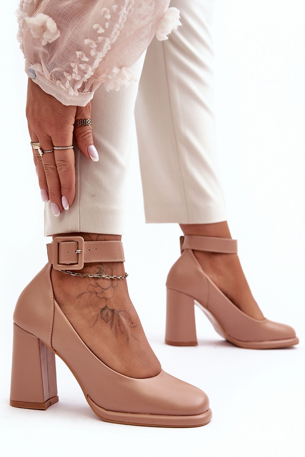 Block heel pumps Step in style