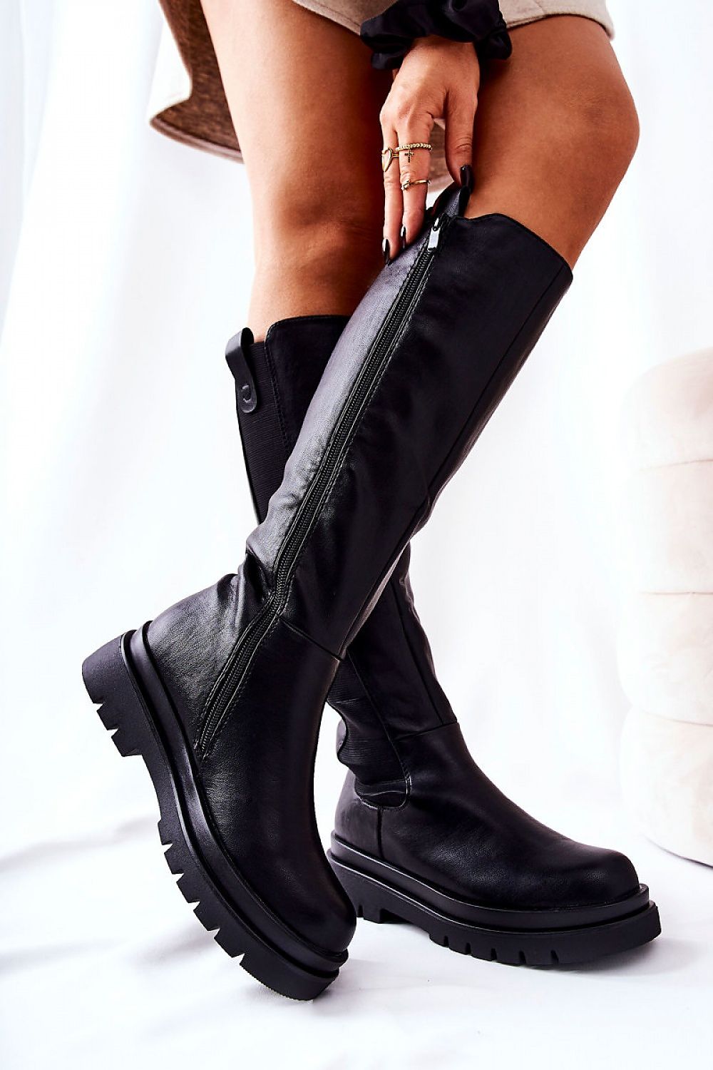 Thigh-Hight Boots Step in style