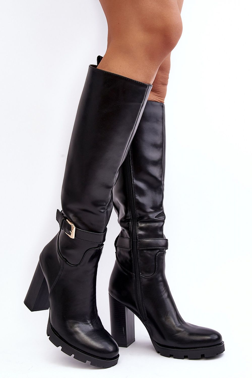 Heel boots Step in style