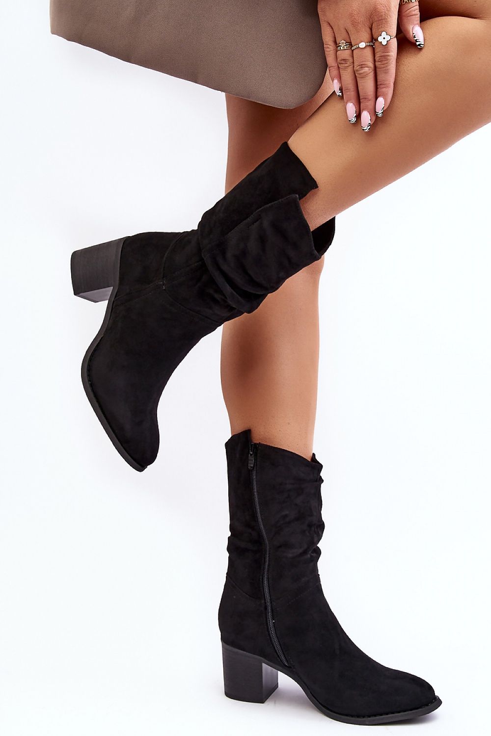 Heel boots Step in style