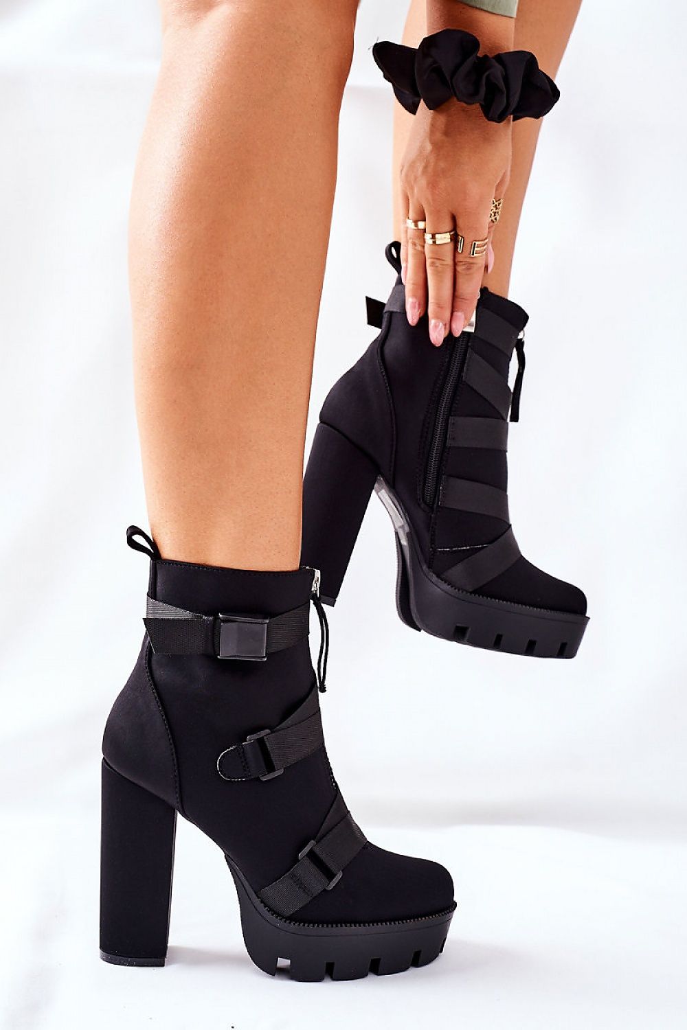 Heel boots Step in style