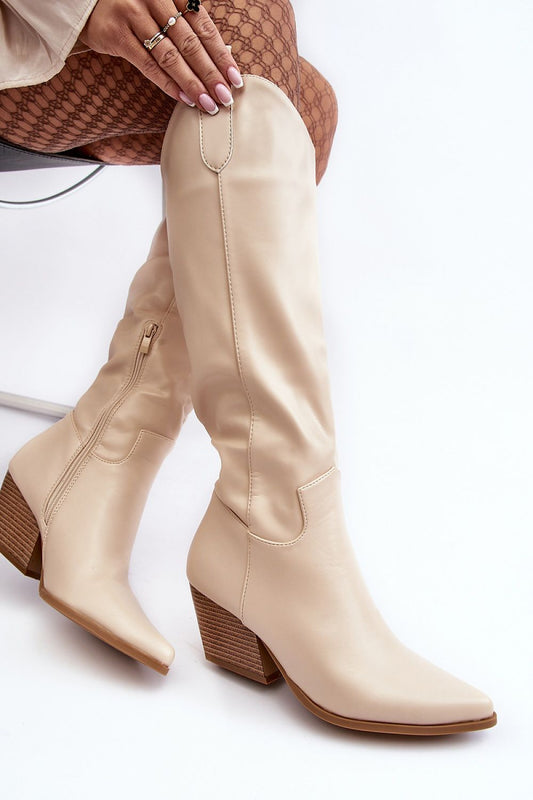 Heel boots Step in style