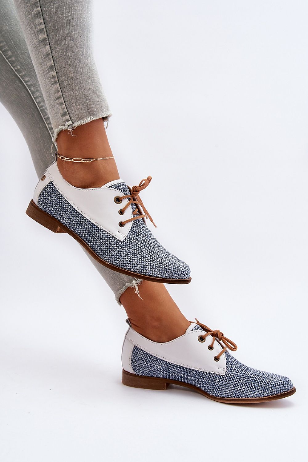 Heeled low shoes Step in style