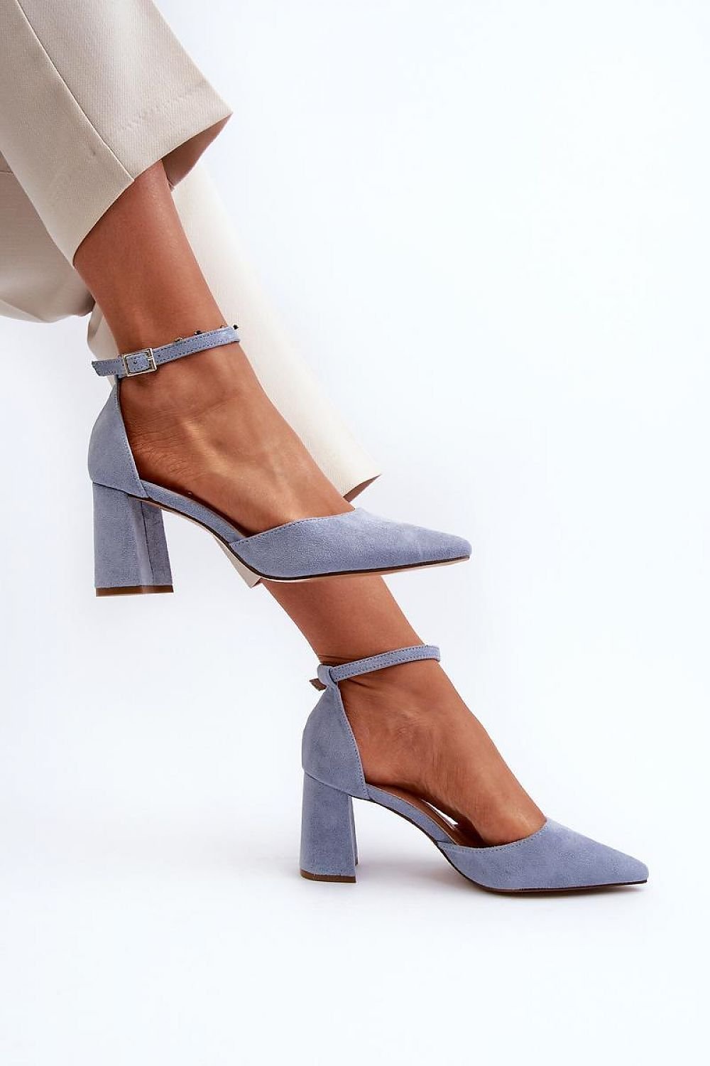 Block heel pumps Step in style