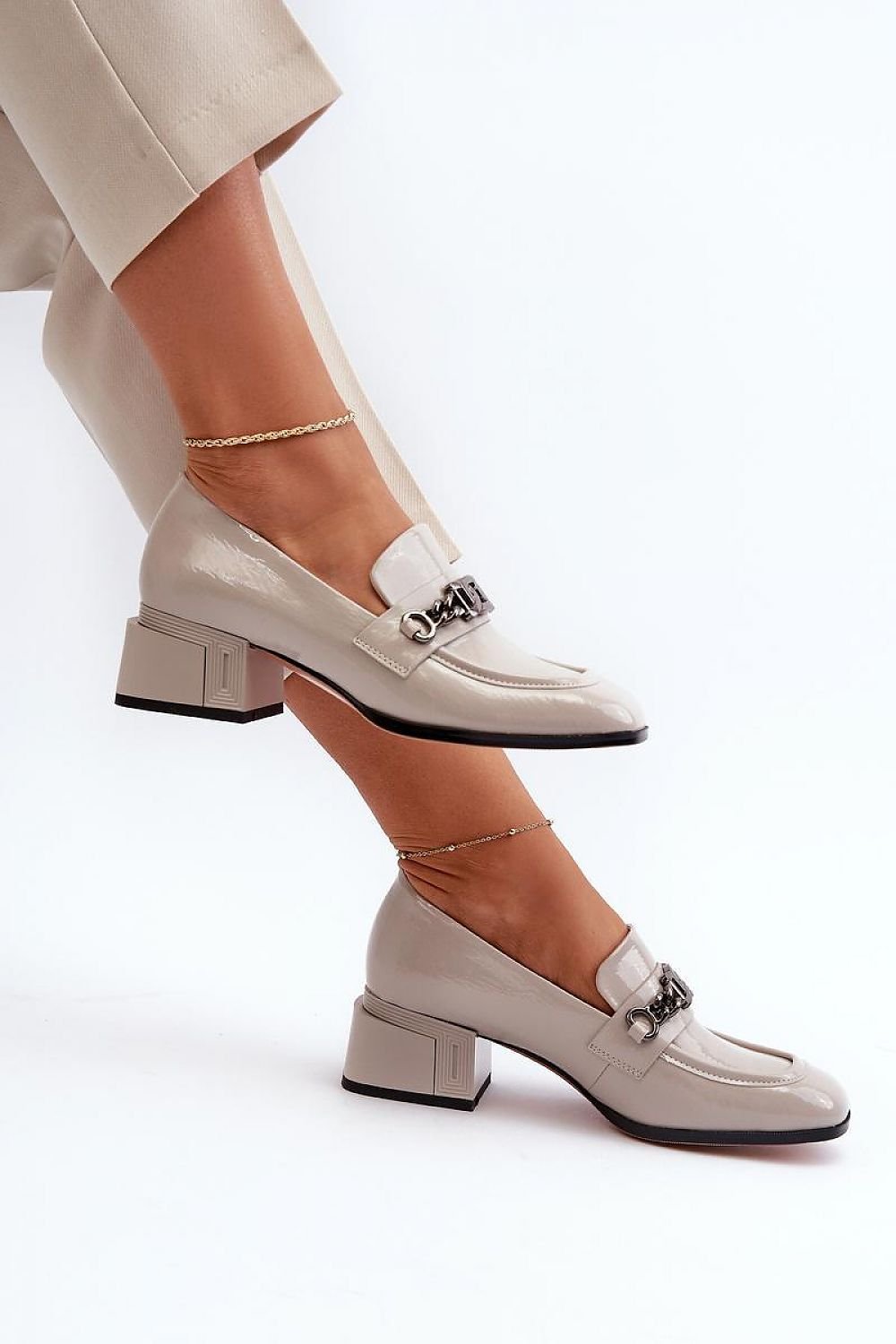 Heel pumps Step in style