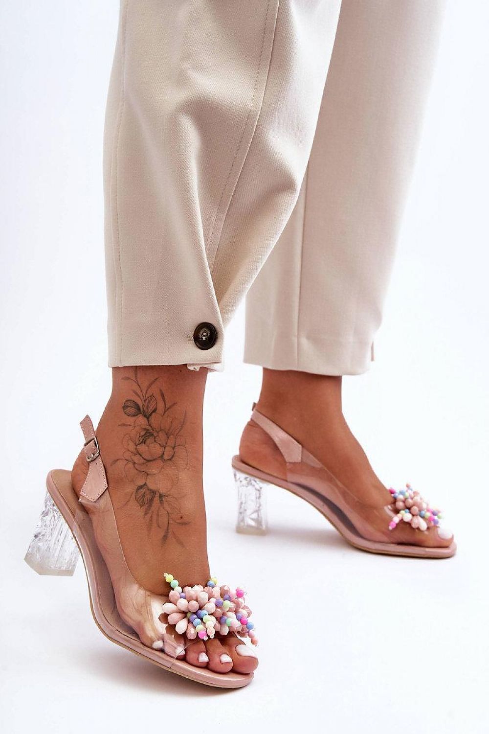 Heel sandals Step in style