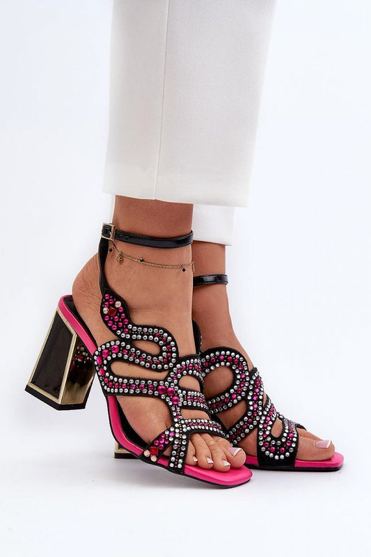 Heel sandals Step in style