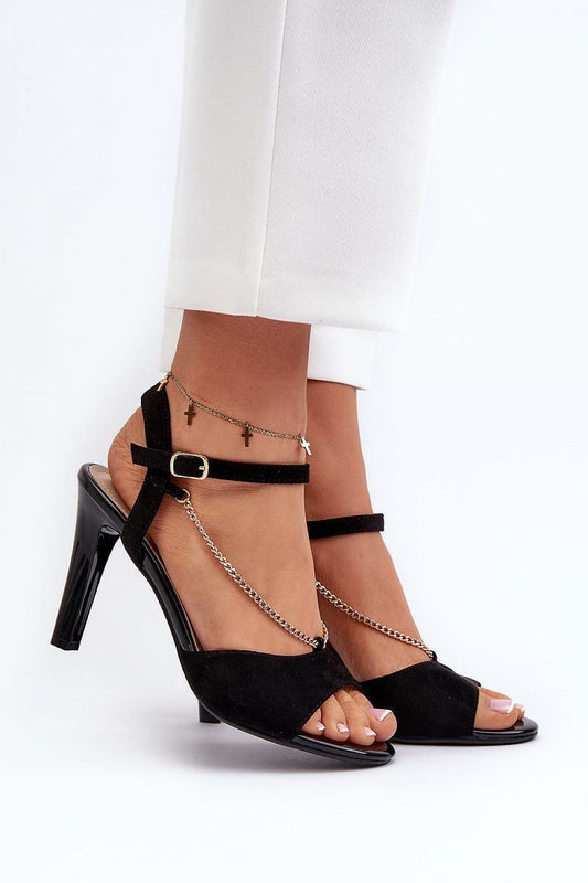 Heel sandals Step in style