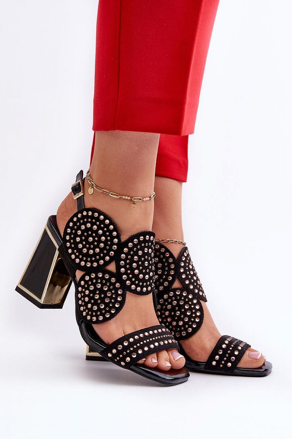 Heel sandals Step in style