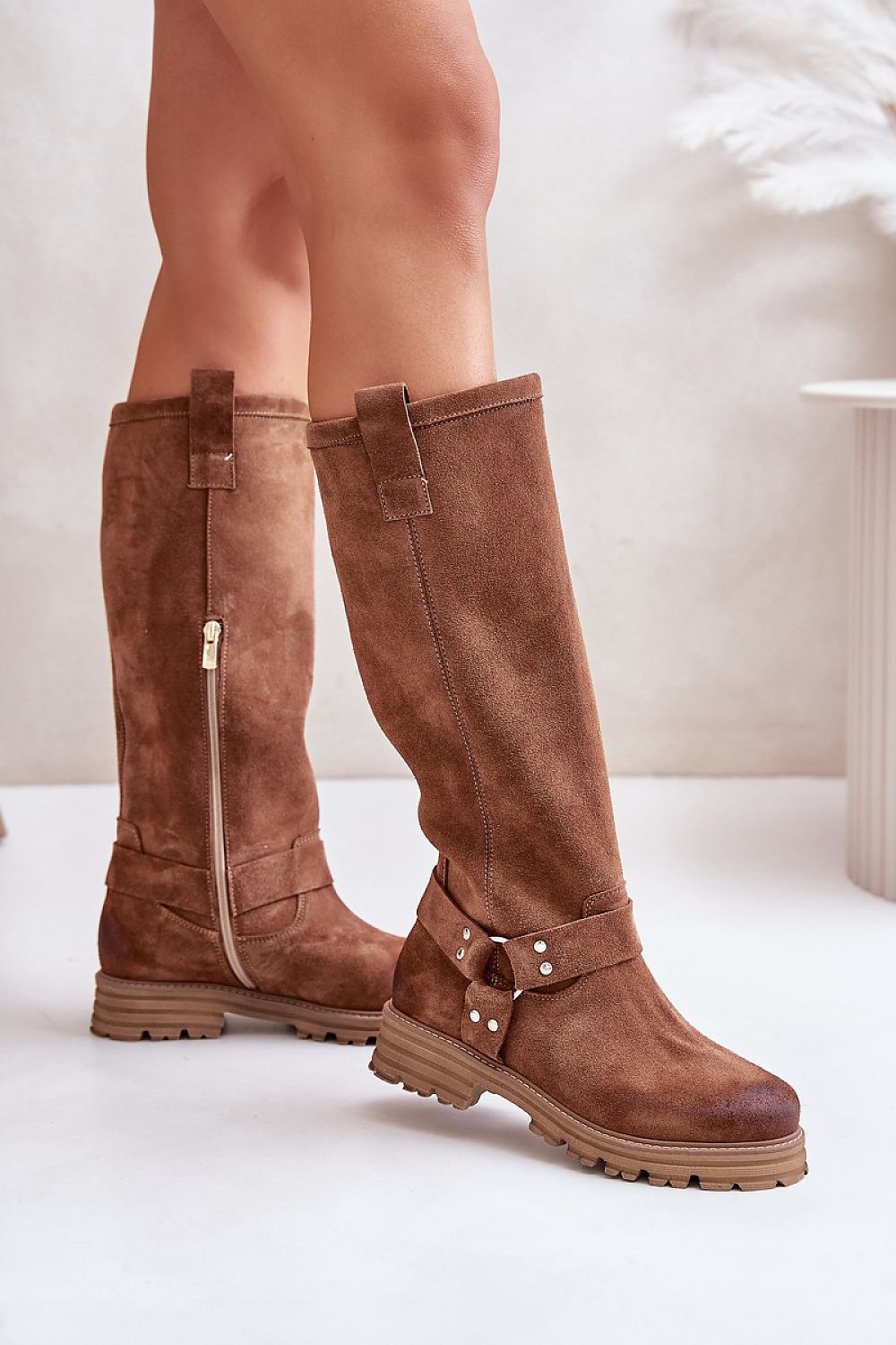 Thigh-Hight Boots Step in style