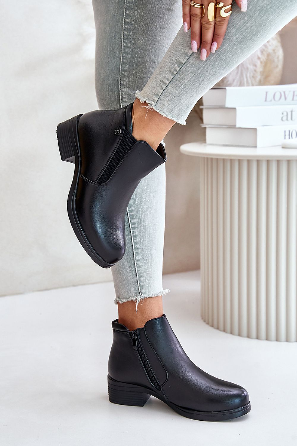 Heel boots Step in style