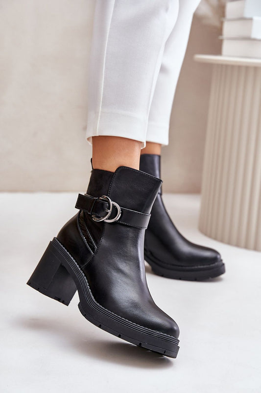 Heel boots Step in style