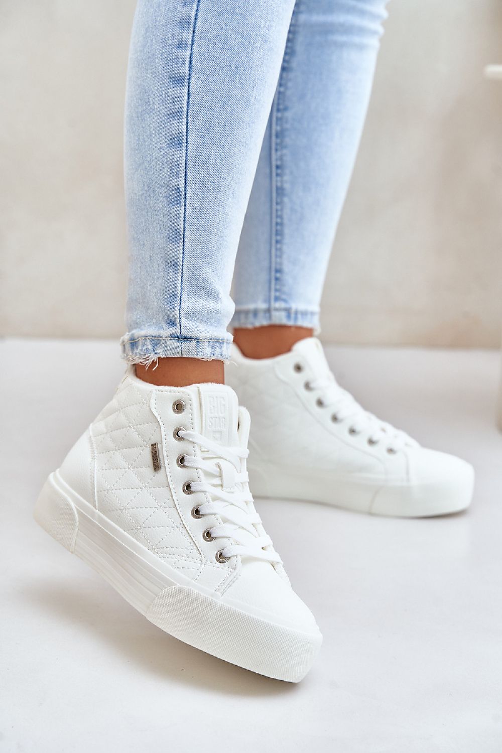 Sneakers Step in style