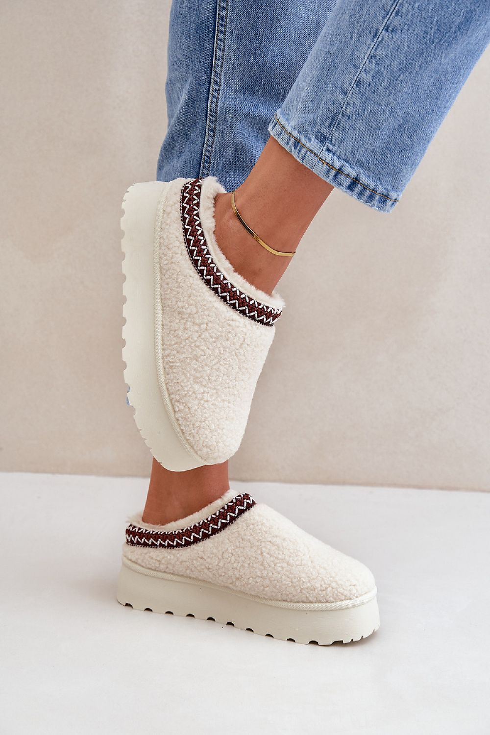 Slippers Step in style