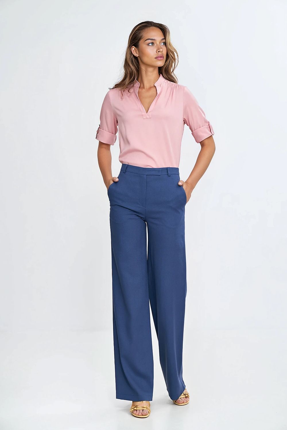  Women trousers model 211799 Nife 
