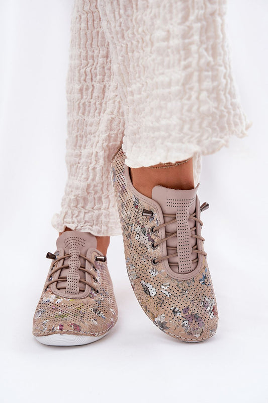  Low Shoes model 212549 Step in style 