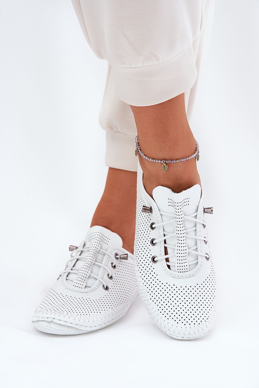  Low Shoes model 212559 Step in style 