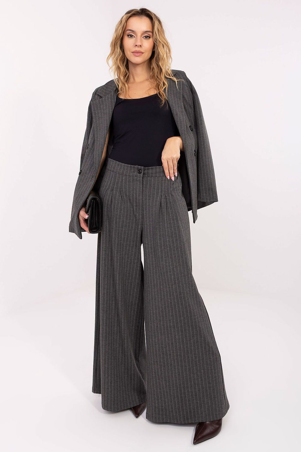  Women trousers model 221426 Rue Paris 