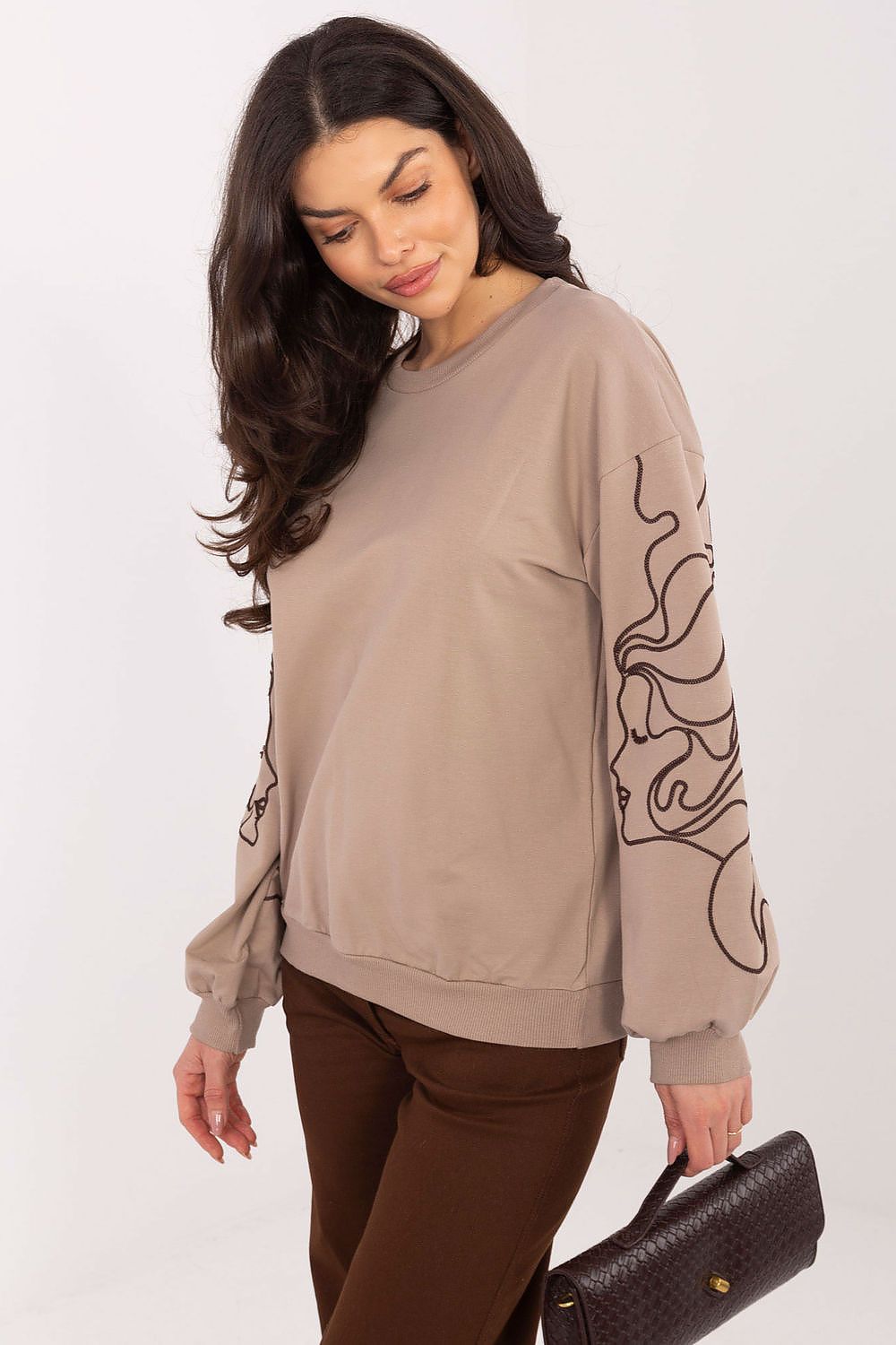  Sweatshirt model 223920 Relevance 