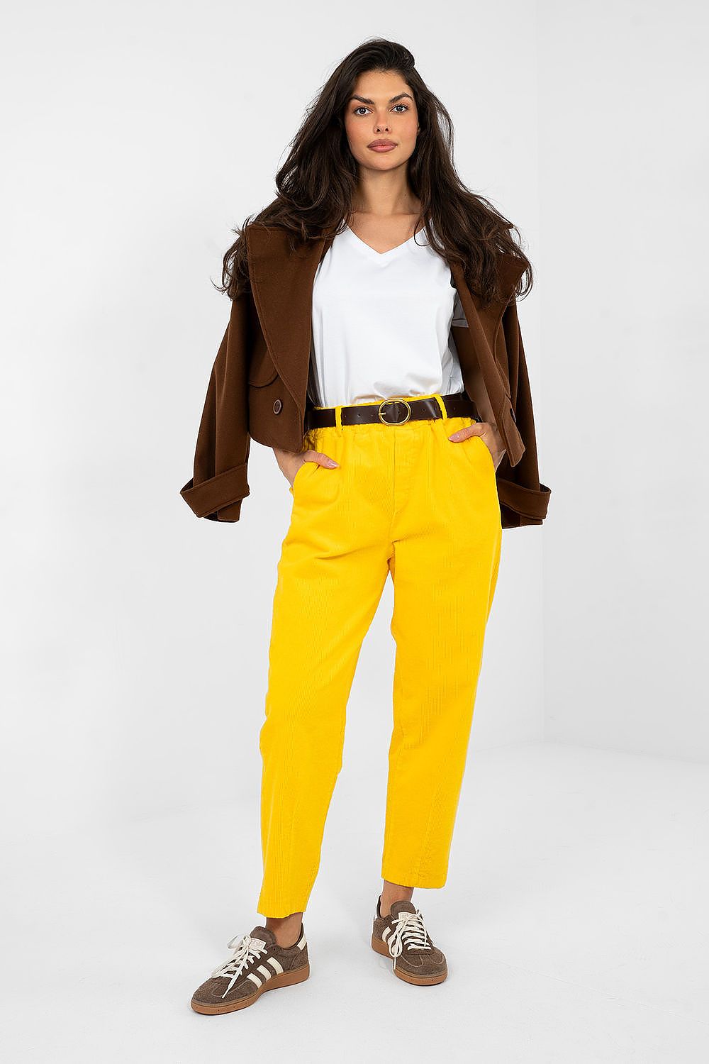  corduroy trousers model 224052 Italy Moda 