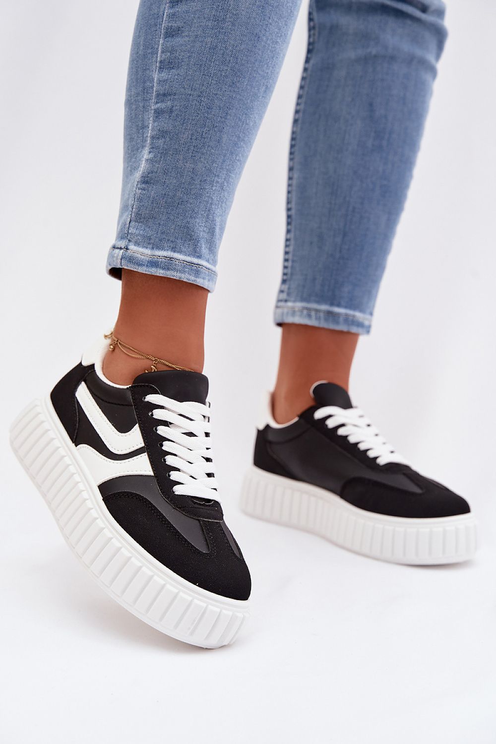  Sport Shoes model 224410 Step in style 