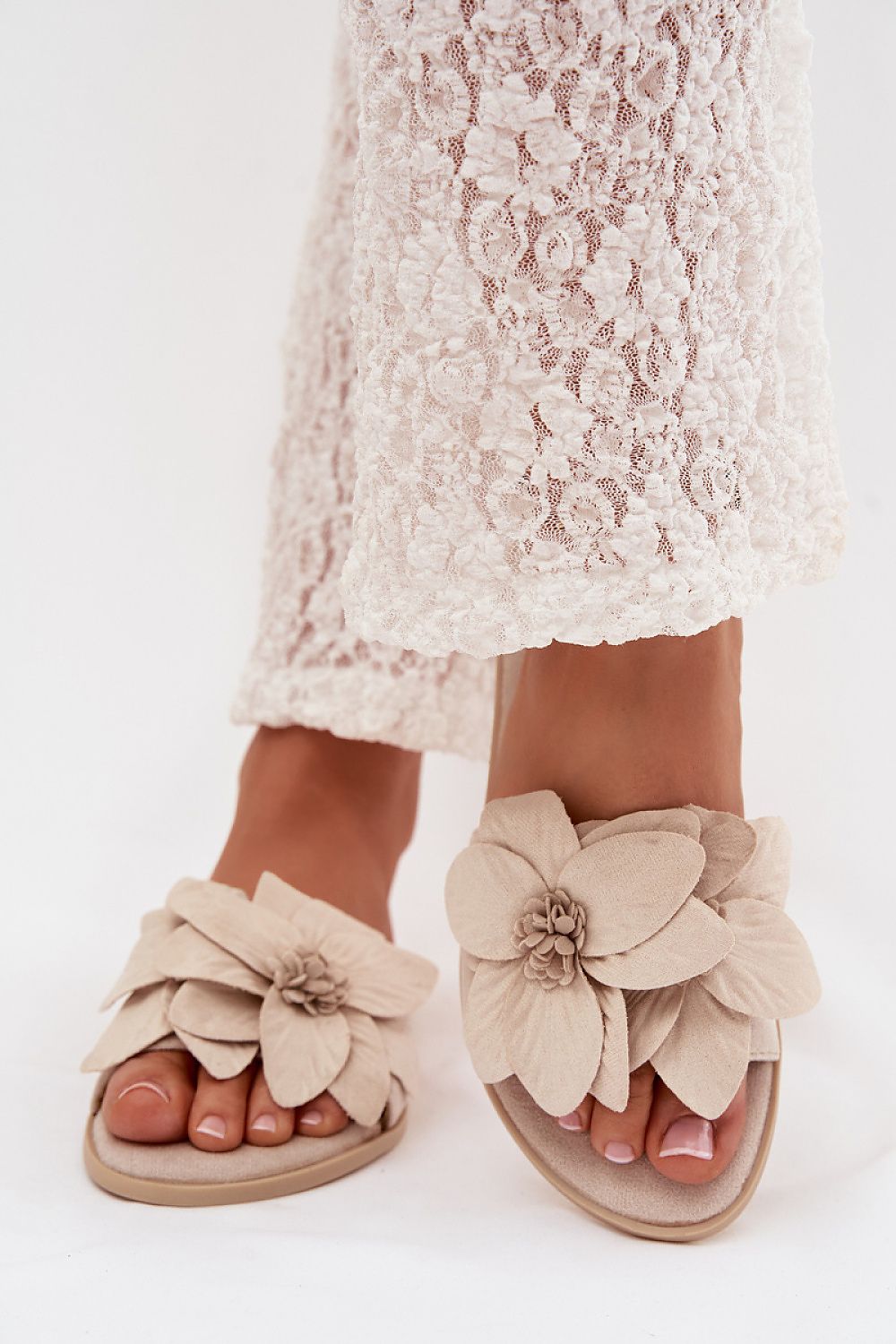  Flip-flops model 225394 Step in style 