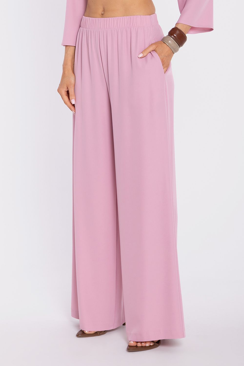  Women trousers model 225923 Moe 