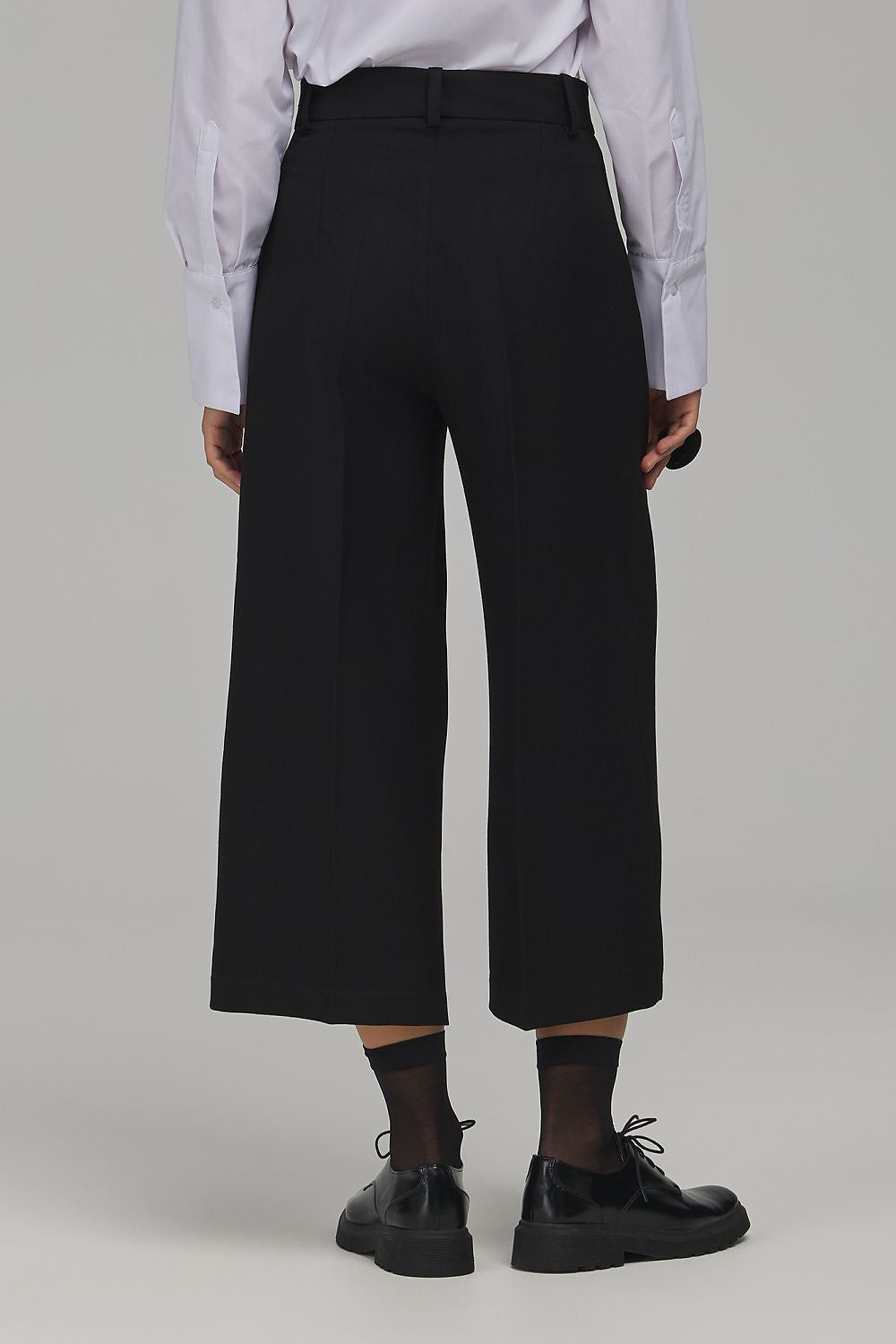  Women trousers model 230987 Nife 