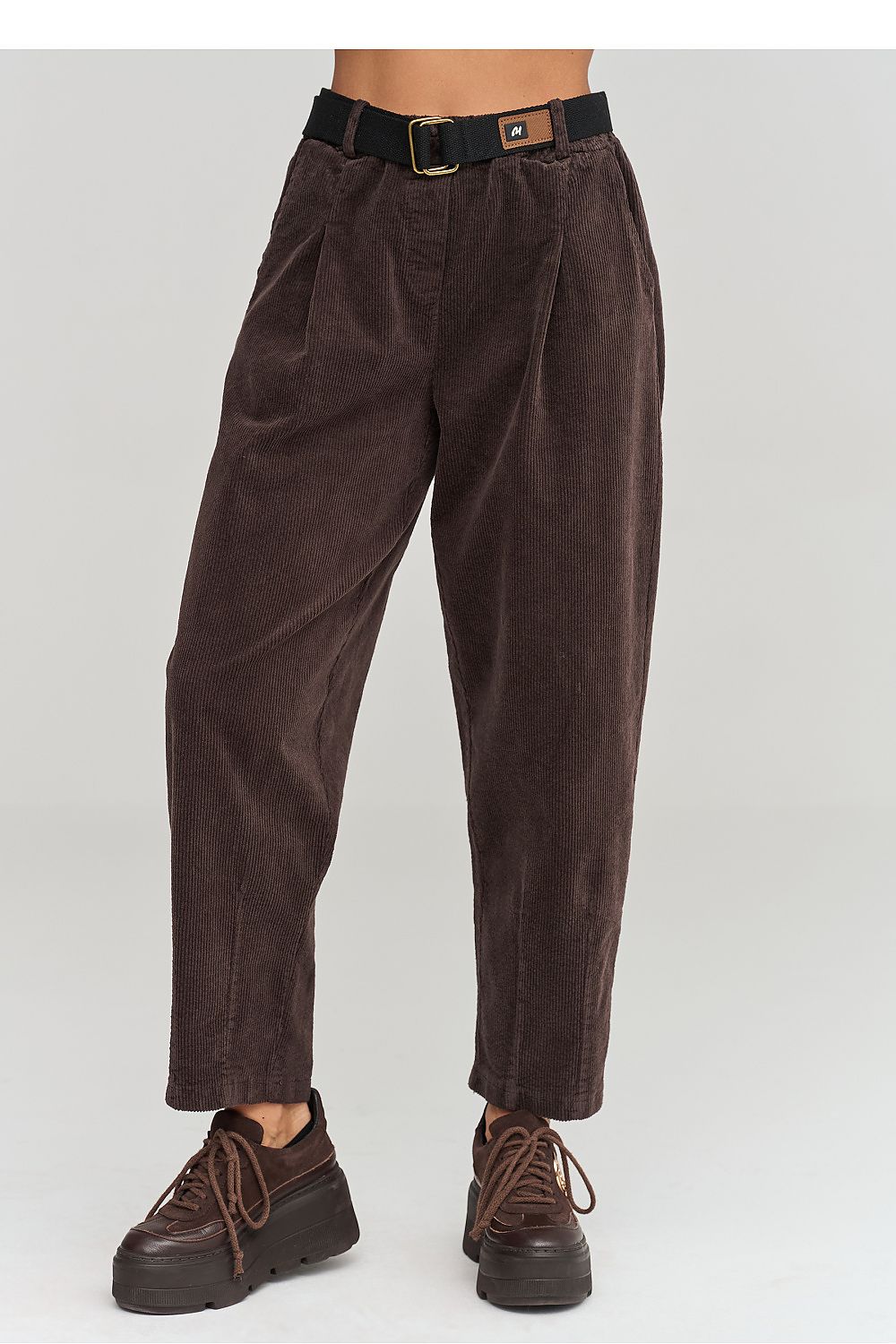  corduroy trousers model 232016 Makadamia 