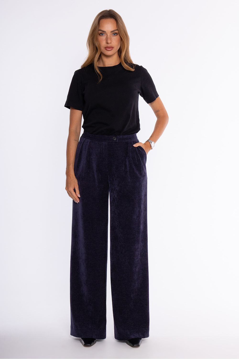  corduroy trousers model 232849 Moe 