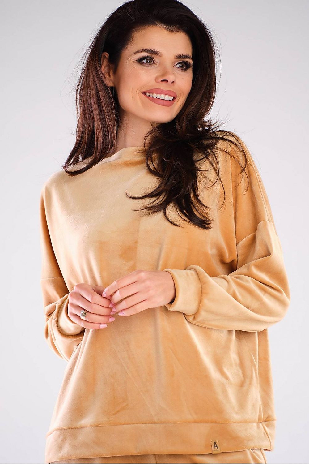  Sweatshirt model 155476 awama 