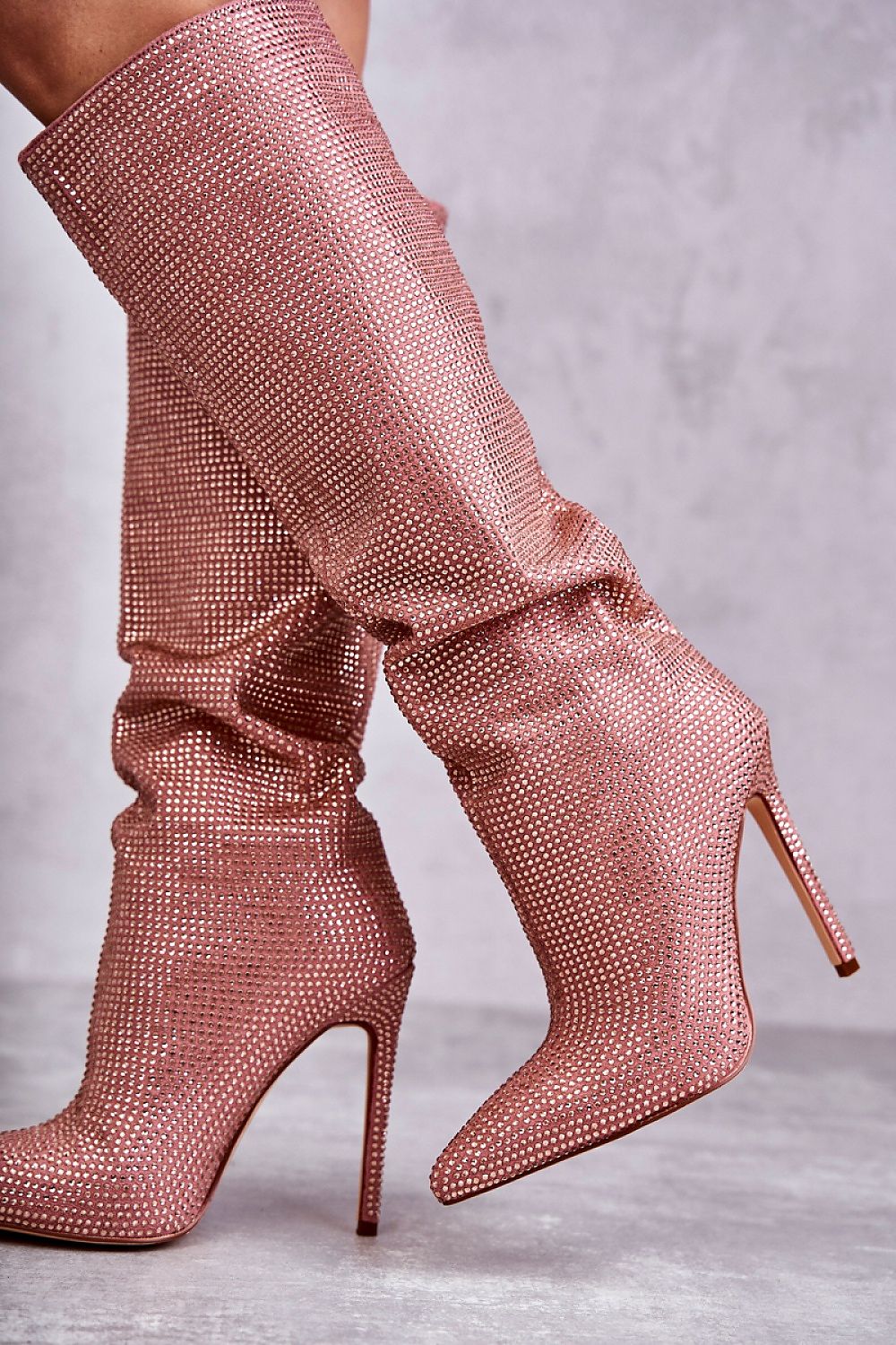 Heel boots Step in style