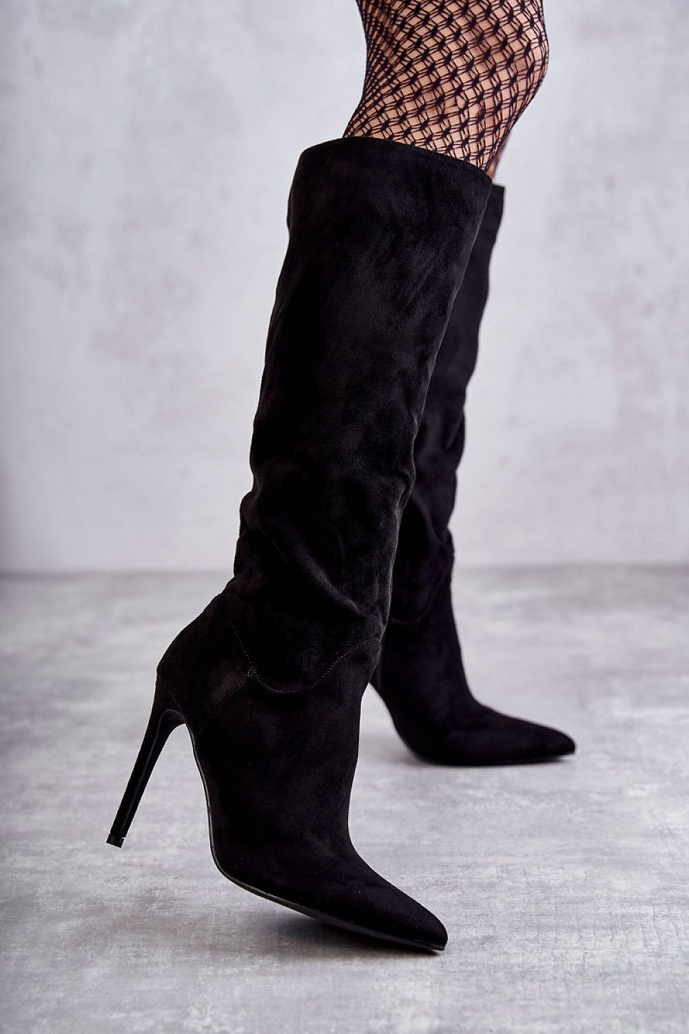 Heel boots Step in style