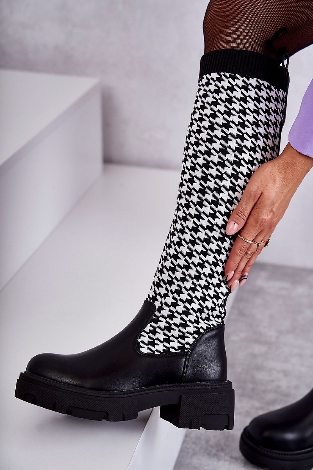 Thigh-Hight Boots Step in style