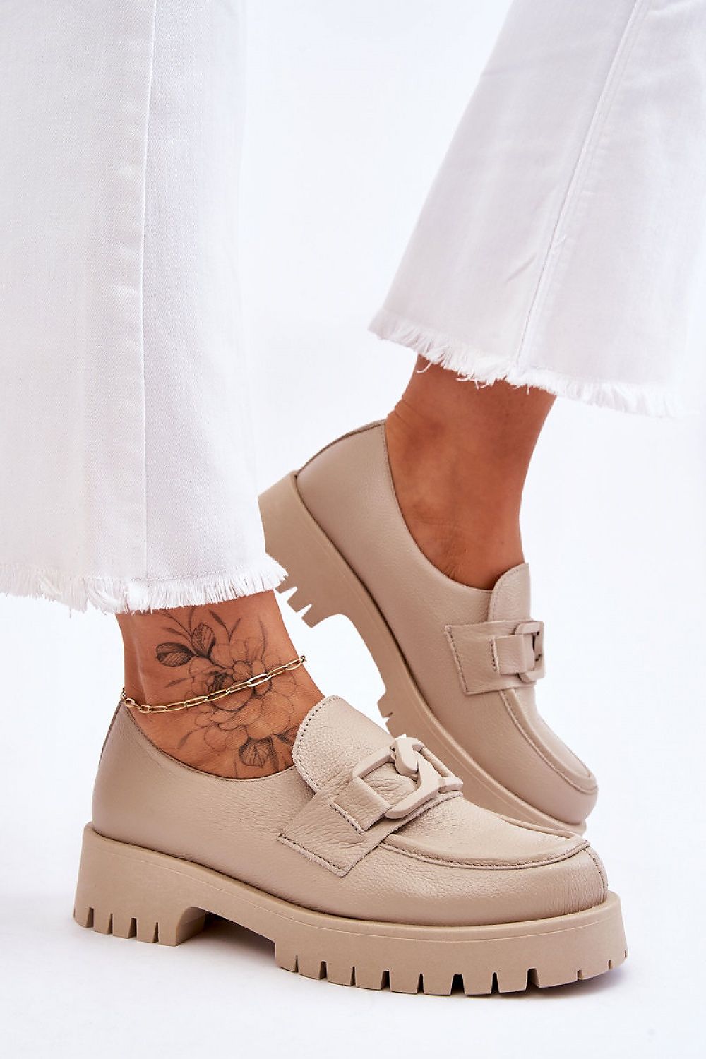 Heeled low shoes Step in style