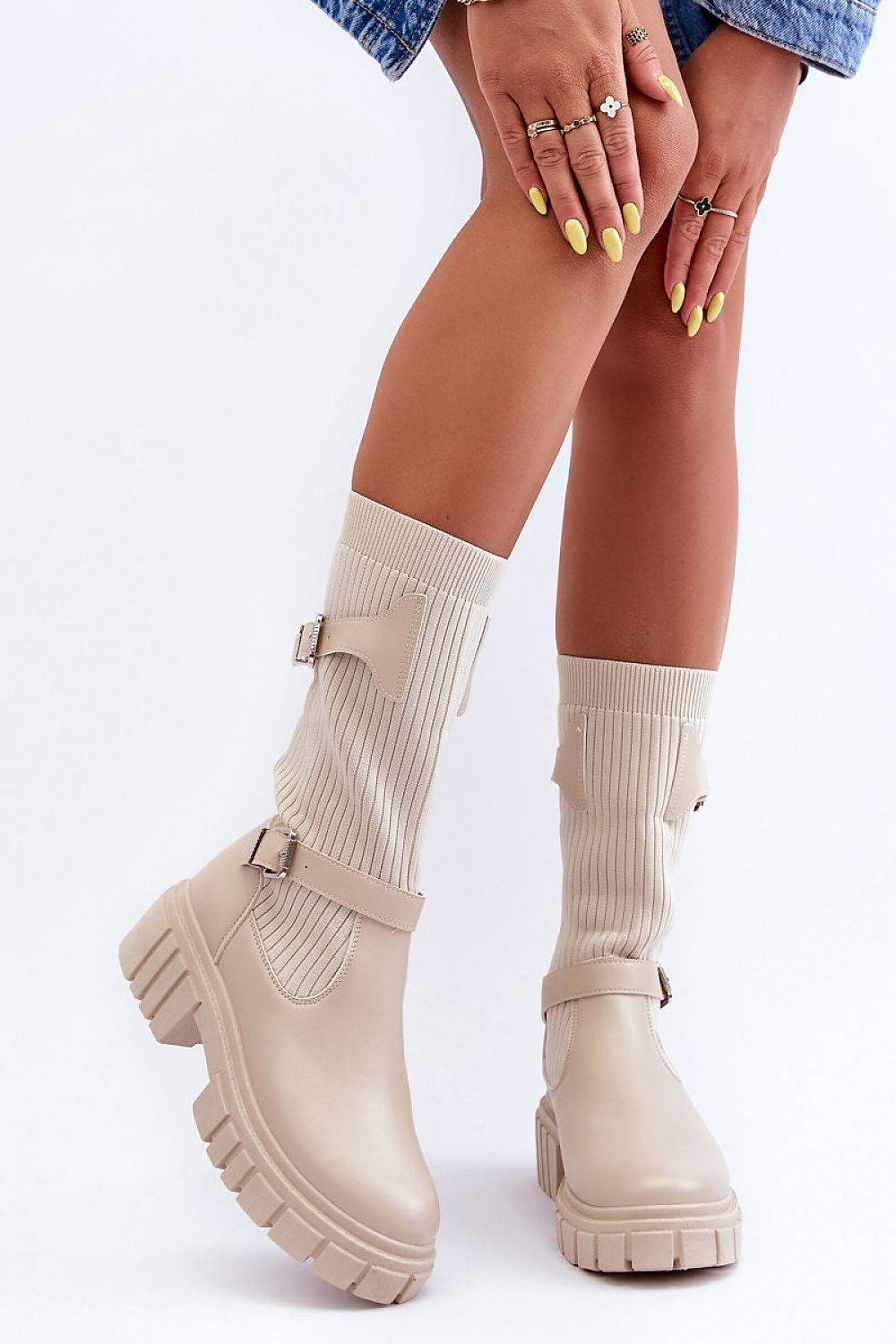 Thigh-Hight Boots Step in style