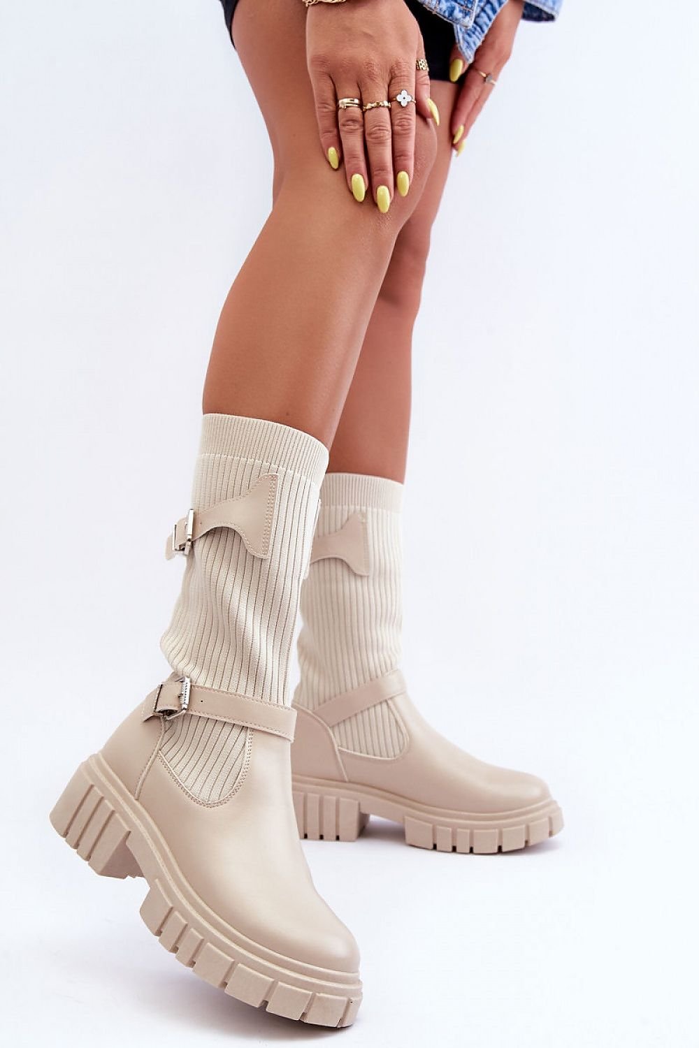 Thigh-Hight Boots Step in style