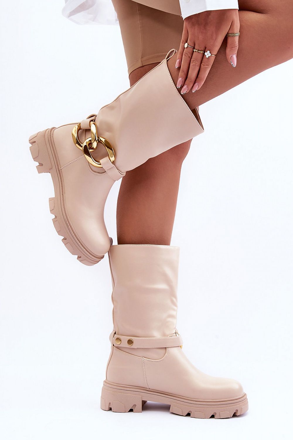 Thigh-Hight Boots Step in style