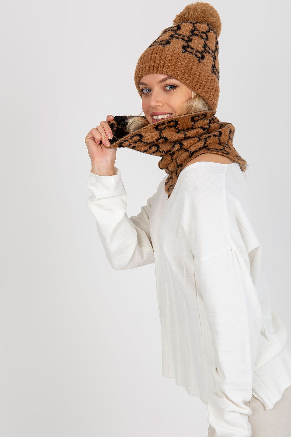  Infinity Scarf model 185919 AT 